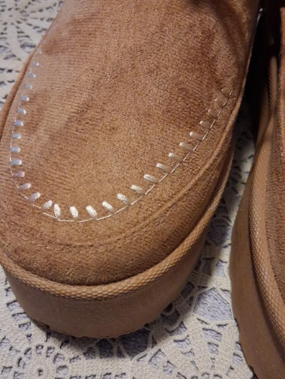 Mudd Kids Tan Suede Boots with Burgundy Laces